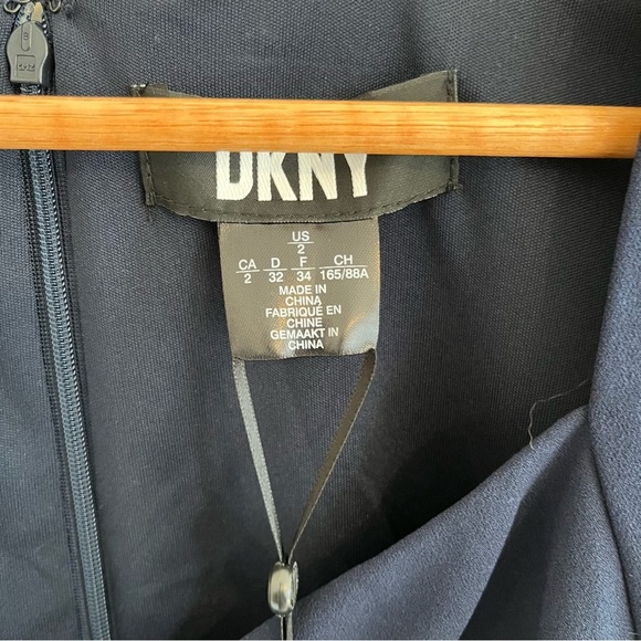 DKNY Women’s Cocktail Dress size 2 Navy Blue Full Length Pouf Sleeve Mermaid - Picture 12 of 15